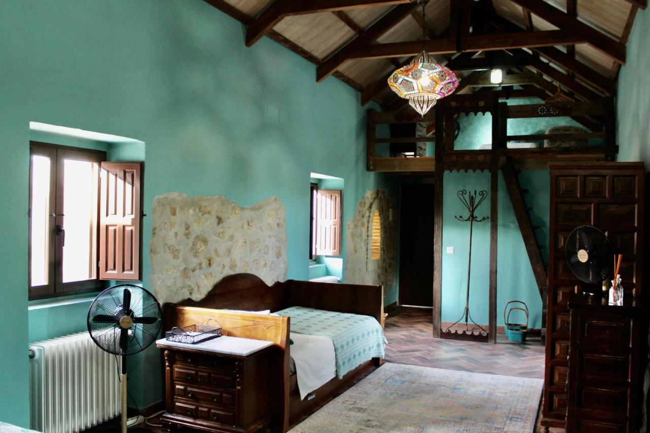 Room In Villa - Beautiful Accommodation At The Heart Of Andalusia ปวนเต เกอนิล ภายนอก รูปภาพ